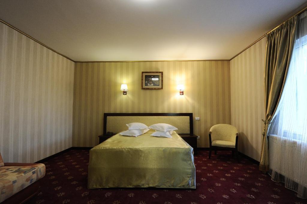 Hotel Mondial - Baia Kamer foto